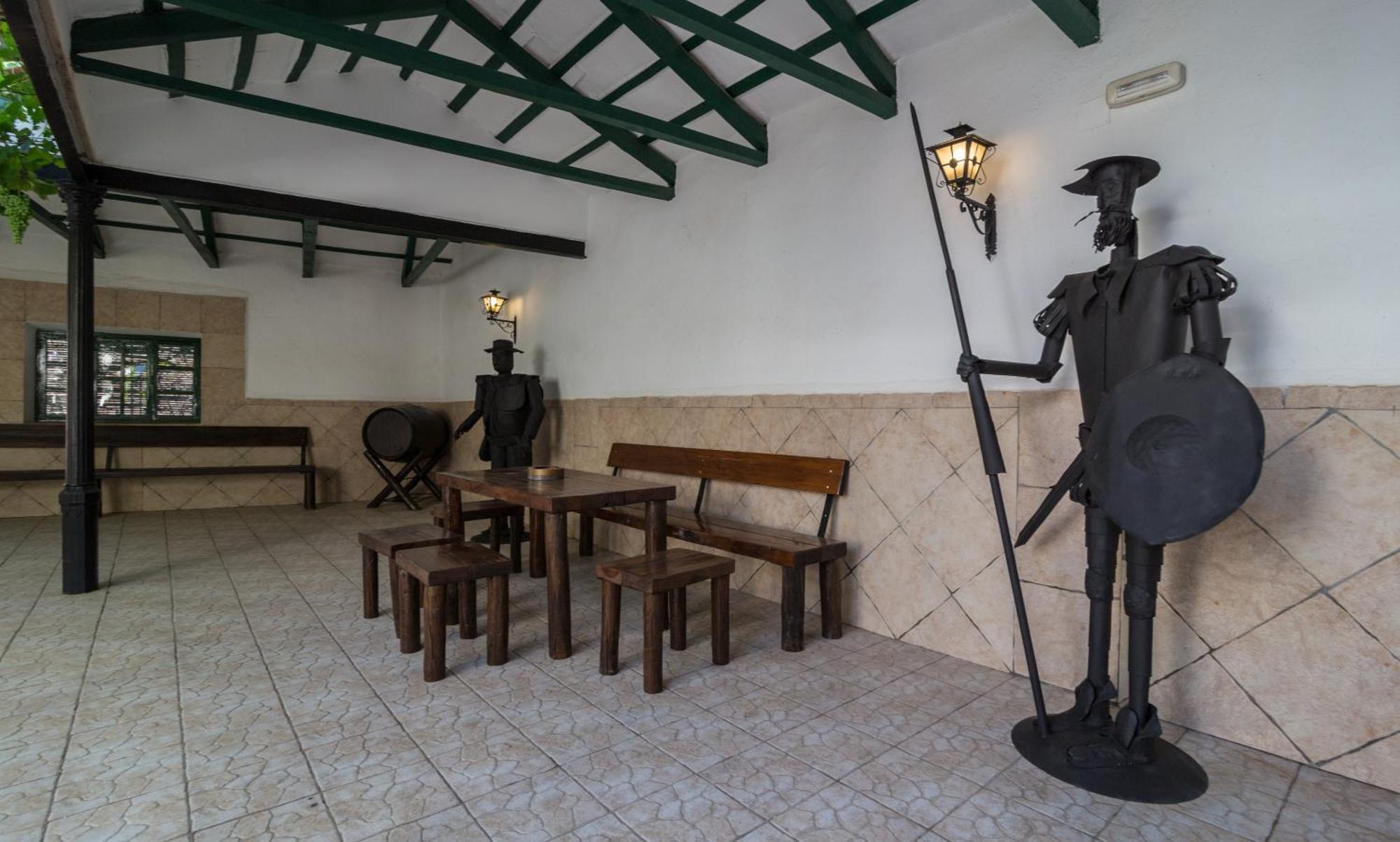 Casa Rural La Del Alba Seria Argamasilla De Alba Bagian luar foto