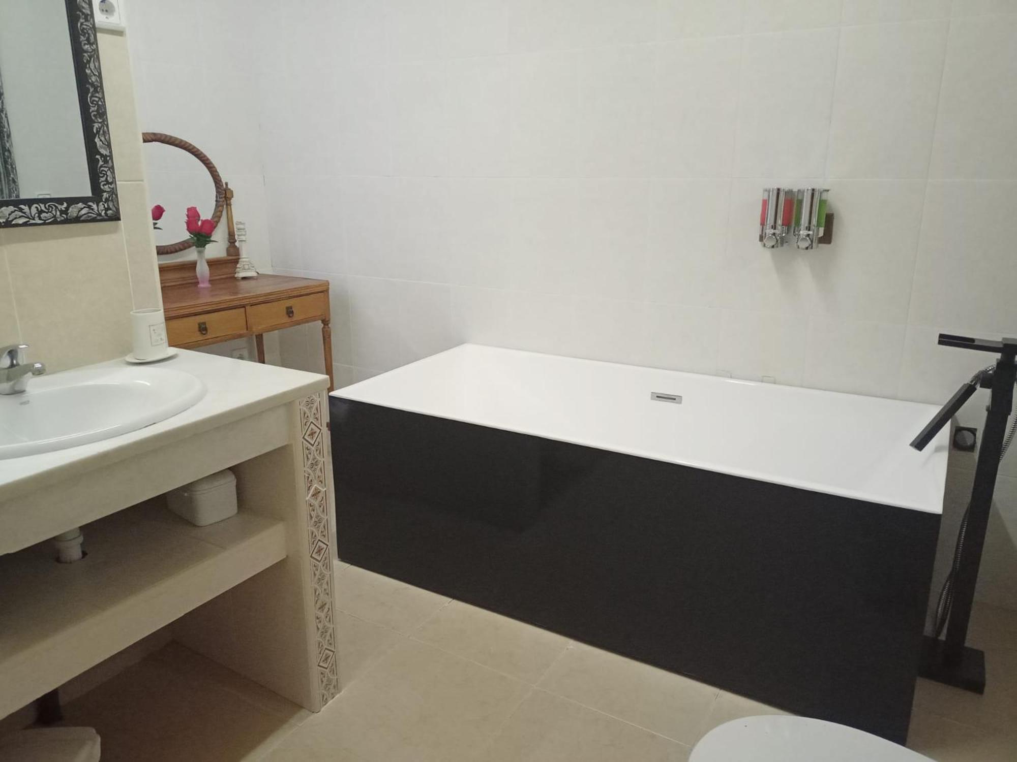 Casa Rural La Del Alba Seria Argamasilla De Alba Bagian luar foto